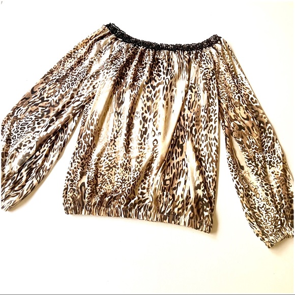 Boston Proper Leopard Cold Shoulder Blouse Top - Picture 2 of 8